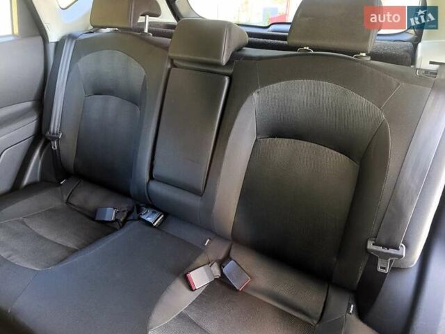 Чорний Ніссан Кашкай, об'ємом двигуна 1.6 л та пробігом 245 тис. км за 11200 $, фото 22 на Automoto.ua