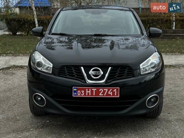 Черный Ниссан Кашкай, объемом двигателя 1.6 л и пробегом 170 тыс. км за 10699 $, фото 2 на Automoto.ua