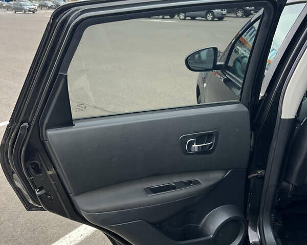 Черный Ниссан Кашкай, объемом двигателя 1.5 л и пробегом 234 тыс. км за 10555 $, фото 39 на Automoto.ua