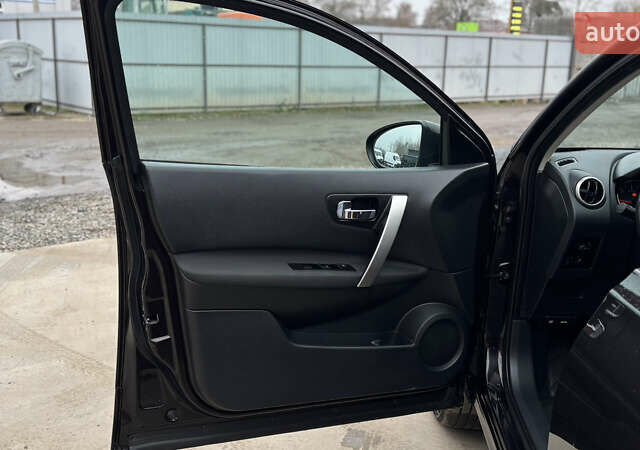 Черный Ниссан Кашкай, объемом двигателя 1.5 л и пробегом 196 тыс. км за 10800 $, фото 50 на Automoto.ua