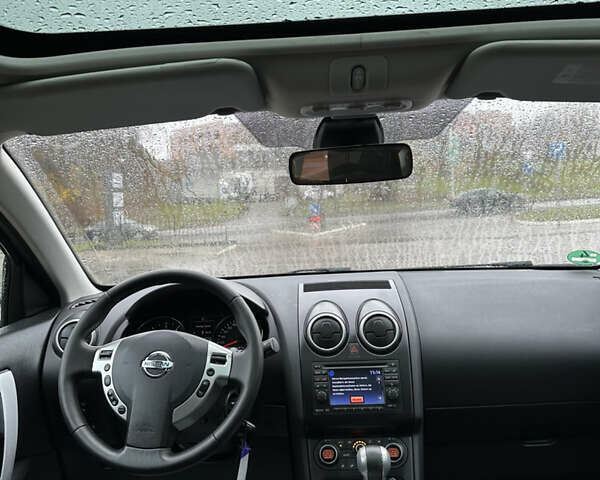 Чорний Ніссан Кашкай, об'ємом двигуна 2 л та пробігом 244 тис. км за 11500 $, фото 24 на Automoto.ua