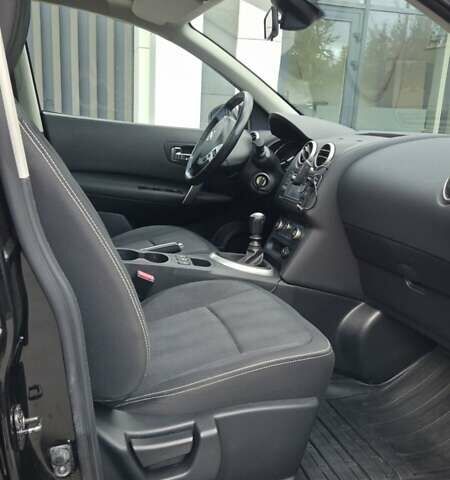 Черный Ниссан Кашкай, объемом двигателя 1.5 л и пробегом 195 тыс. км за 10800 $, фото 21 на Automoto.ua