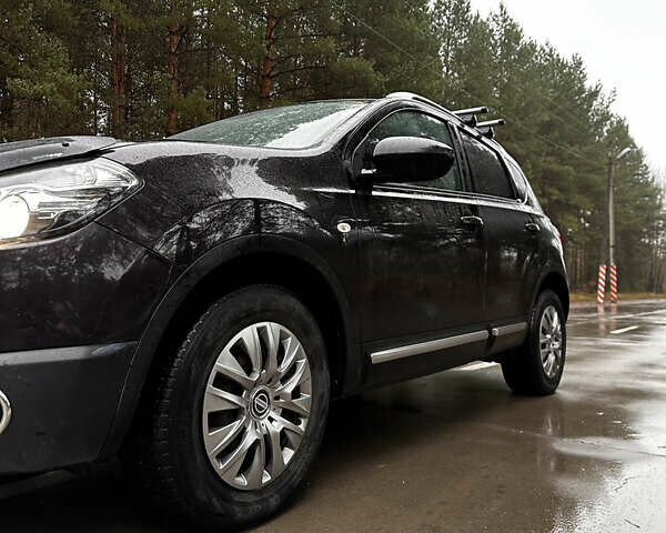 Черный Ниссан Кашкай, объемом двигателя 2 л и пробегом 225 тыс. км за 11350 $, фото 18 на Automoto.ua