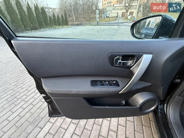 Черный Ниссан Кашкай, объемом двигателя 2 л и пробегом 240 тыс. км за 9999 $, фото 20 на Automoto.ua