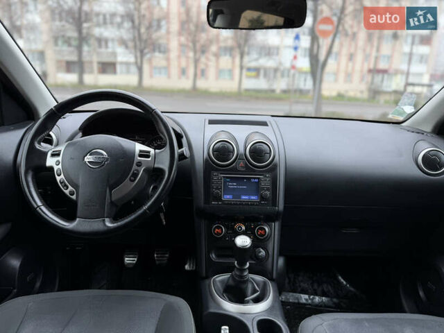 Черный Ниссан Кашкай, объемом двигателя 1.46 л и пробегом 280 тыс. км за 9400 $, фото 48 на Automoto.ua