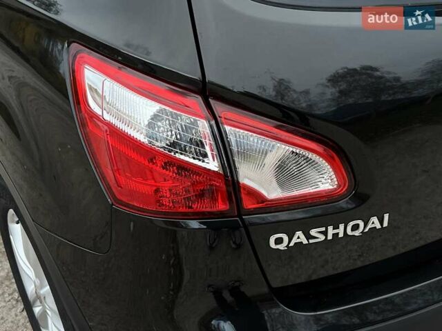 Черный Ниссан Кашкай, объемом двигателя 1.6 л и пробегом 170 тыс. км за 10699 $, фото 8 на Automoto.ua