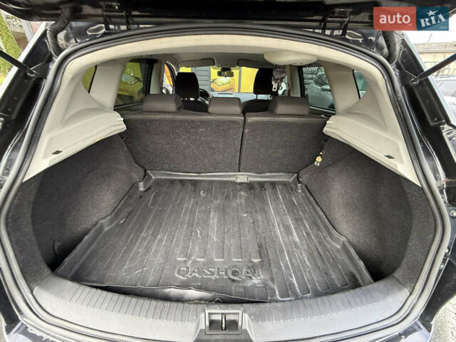 Черный Ниссан Кашкай, объемом двигателя 2 л и пробегом 174 тыс. км за 10999 $, фото 38 на Automoto.ua