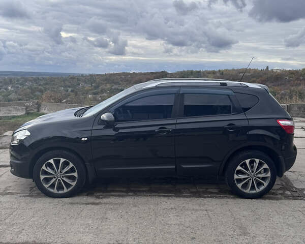 Чорний Ніссан Кашкай, об'ємом двигуна 2 л та пробігом 256 тис. км за 11700 $, фото 6 на Automoto.ua