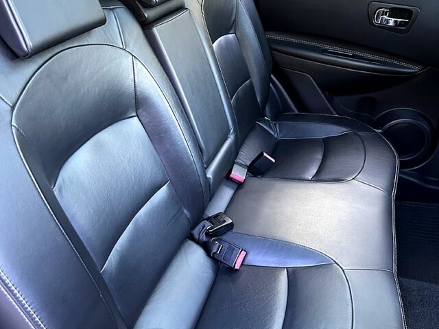 Черный Ниссан Кашкай, объемом двигателя 2 л и пробегом 235 тыс. км за 11500 $, фото 8 на Automoto.ua