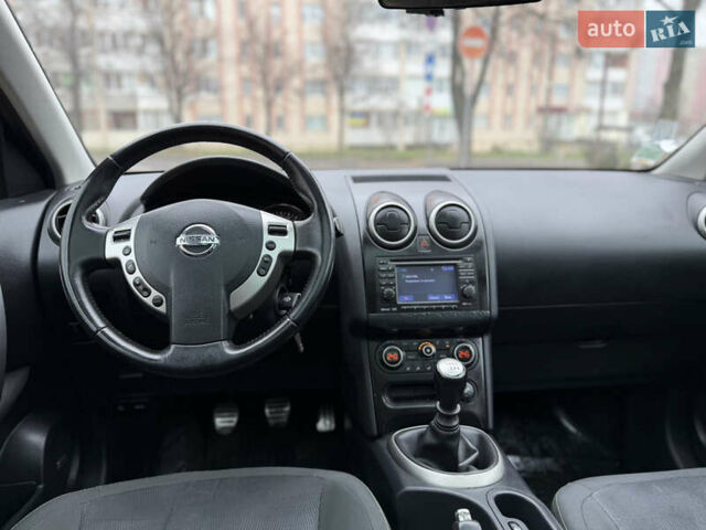 Черный Ниссан Кашкай, объемом двигателя 1.46 л и пробегом 280 тыс. км за 9400 $, фото 51 на Automoto.ua