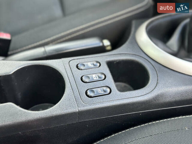 Черный Ниссан Кашкай, объемом двигателя 1.5 л и пробегом 241 тыс. км за 10600 $, фото 27 на Automoto.ua