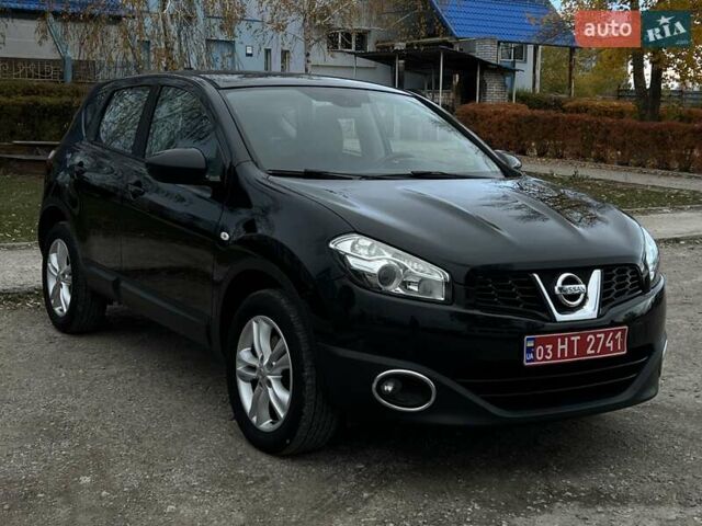 Черный Ниссан Кашкай, объемом двигателя 1.6 л и пробегом 170 тыс. км за 10699 $, фото 3 на Automoto.ua