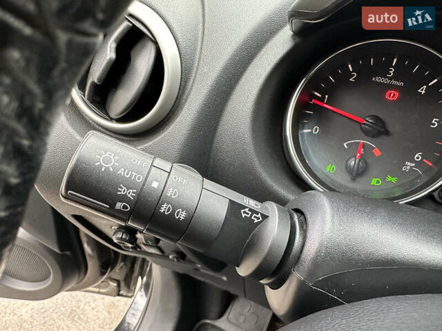 Чорний Ніссан Кашкай, об'ємом двигуна 1.6 л та пробігом 211 тис. км за 10300 $, фото 40 на Automoto.ua