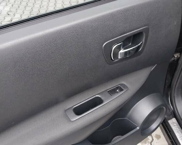 Ниссан Кашкай 2011 в Косове на Automoto.ua Черный Ниссан Кашкай, объемом двигателя 1.46 л и пробегом 270 тыс. км за 10750 $, фото 12 на Automoto.ua