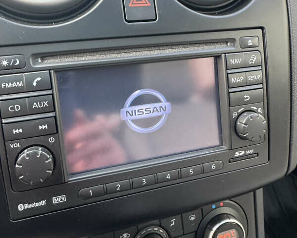 Черный Ниссан Кашкай, объемом двигателя 1.6 л и пробегом 216 тыс. км за 10999 $, фото 30 на Automoto.ua