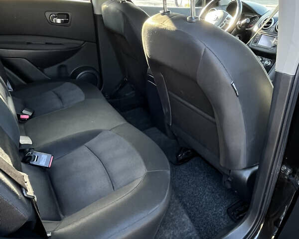 Черный Ниссан Кашкай, объемом двигателя 1.5 л и пробегом 113 тыс. км за 11990 $, фото 16 на Automoto.ua