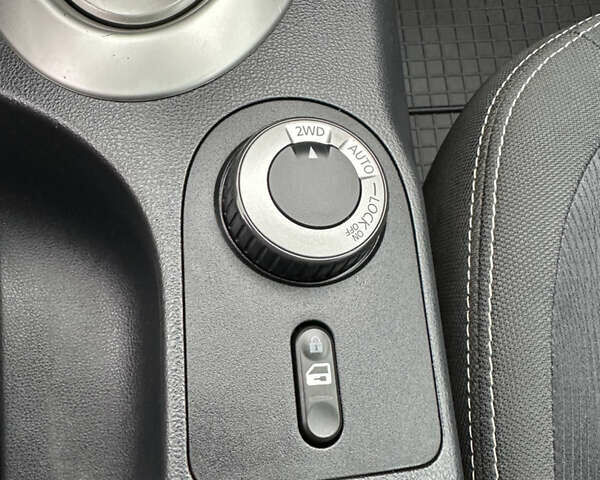 Чорний Ніссан Кашкай, об'ємом двигуна 2 л та пробігом 244 тис. км за 11500 $, фото 29 на Automoto.ua