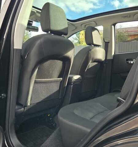 Черный Ниссан Кашкай, объемом двигателя 1.5 л и пробегом 195 тыс. км за 10800 $, фото 20 на Automoto.ua