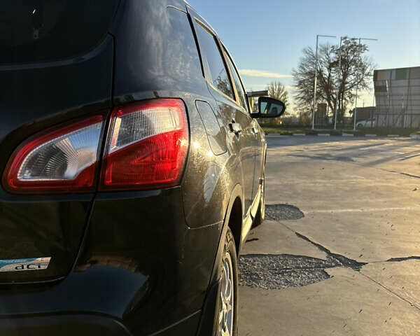 Черный Ниссан Кашкай, объемом двигателя 1.46 л и пробегом 261 тыс. км за 10700 $, фото 31 на Automoto.ua