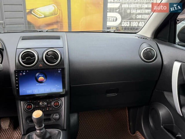 Черный Ниссан Кашкай, объемом двигателя 2 л и пробегом 174 тыс. км за 10999 $, фото 36 на Automoto.ua