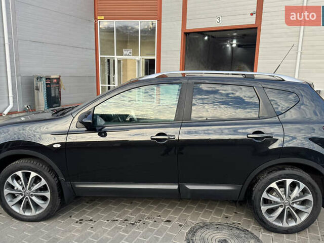 Черный Ниссан Кашкай, объемом двигателя 1.6 л и пробегом 216 тыс. км за 10999 $, фото 1 на Automoto.ua