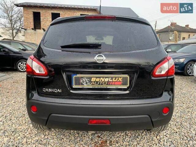 Черный Ниссан Кашкай, объемом двигателя 2 л и пробегом 186 тыс. км за 13399 $, фото 4 на Automoto.ua