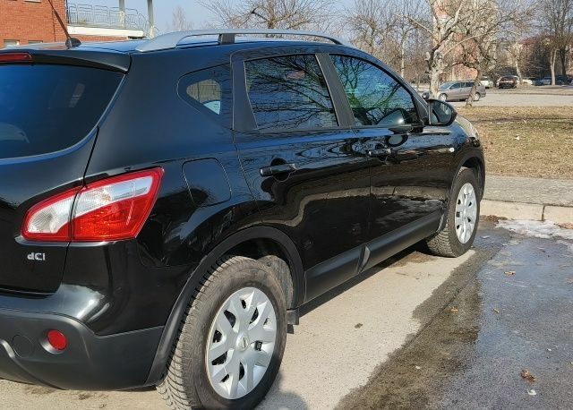 Чорний Ніссан Кашкай, об'ємом двигуна 2 л та пробігом 212 тис. км за 13300 $, фото 1 на Automoto.ua