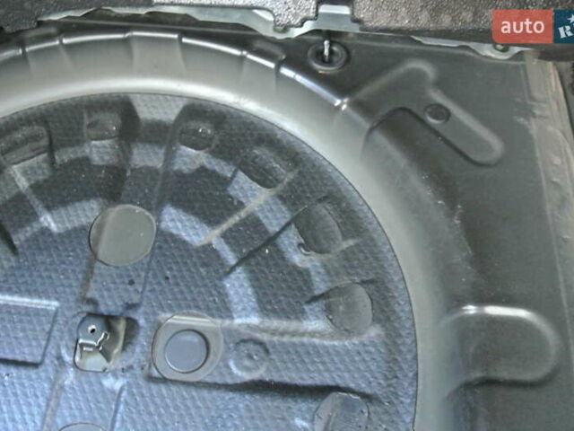 Черный Ниссан Кашкай, объемом двигателя 2 л и пробегом 220 тыс. км за 13500 $, фото 29 на Automoto.ua