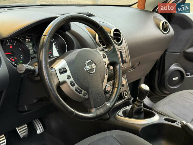 Черный Ниссан Кашкай, объемом двигателя 1.5 л и пробегом 239 тыс. км за 10100 $, фото 14 на Automoto.ua