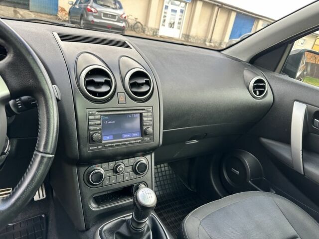 Черный Ниссан Кашкай, объемом двигателя 1.5 л и пробегом 241 тыс. км за 10500 $, фото 16 на Automoto.ua