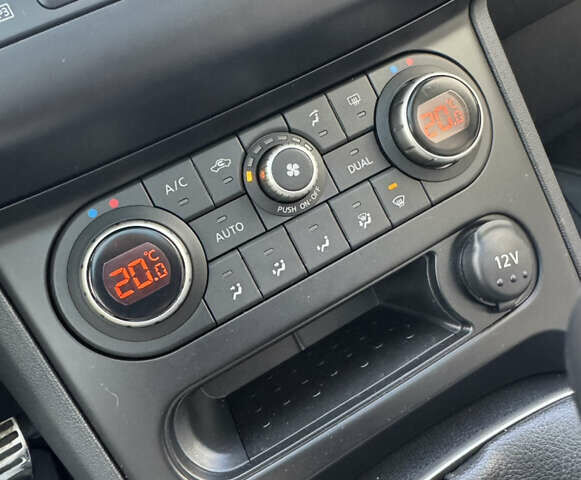 Черный Ниссан Кашкай, объемом двигателя 1.6 л и пробегом 216 тыс. км за 10999 $, фото 24 на Automoto.ua