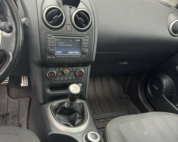 Чорний Ніссан Кашкай, об'ємом двигуна 0 л та пробігом 225 тис. км за 10800 $, фото 9 на Automoto.ua