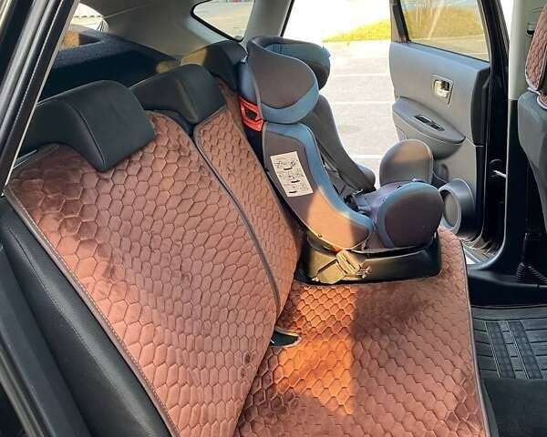 Черный Ниссан Кашкай, объемом двигателя 1.5 л и пробегом 192 тыс. км за 10999 $, фото 18 на Automoto.ua