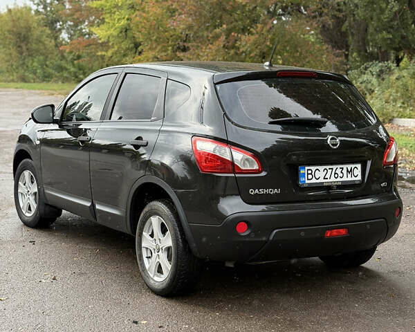 Чорний Ніссан Кашкай, об'ємом двигуна 1.46 л та пробігом 221 тис. км за 9999 $, фото 2 на Automoto.ua