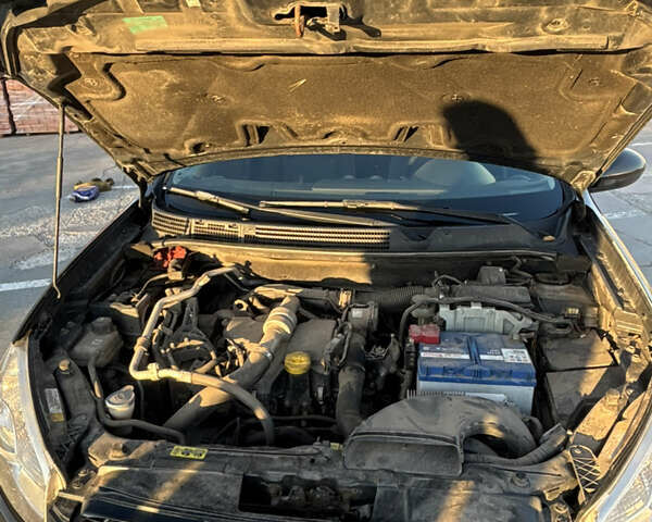 Черный Ниссан Кашкай, объемом двигателя 1.46 л и пробегом 261 тыс. км за 10700 $, фото 13 на Automoto.ua