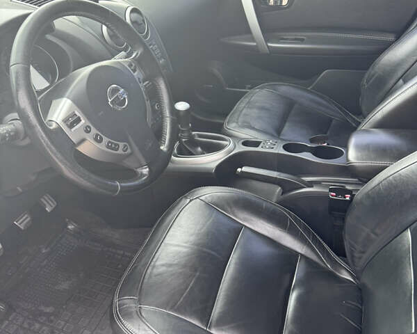 Чорний Ніссан Кашкай, об'ємом двигуна 2 л та пробігом 256 тис. км за 11700 $, фото 9 на Automoto.ua