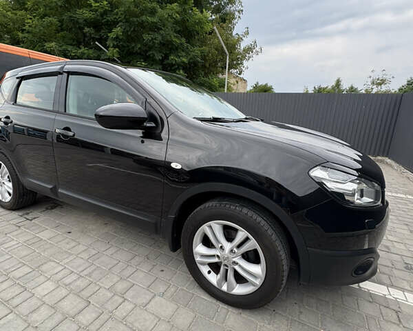 Чорний Ніссан Кашкай, об'ємом двигуна 2 л та пробігом 245 тис. км за 11500 $, фото 3 на Automoto.ua