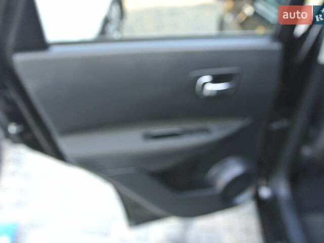 Черный Ниссан Кашкай, объемом двигателя 2 л и пробегом 220 тыс. км за 13500 $, фото 14 на Automoto.ua