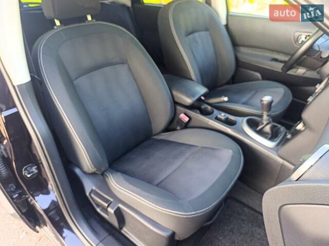 Чорний Ніссан Кашкай, об'ємом двигуна 1.6 л та пробігом 245 тис. км за 11200 $, фото 17 на Automoto.ua