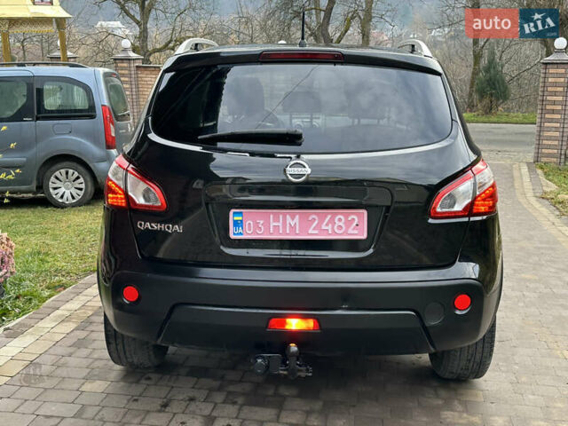 Чорний Ніссан Кашкай, об'ємом двигуна 1.6 л та пробігом 239 тис. км за 9590 $, фото 4 на Automoto.ua