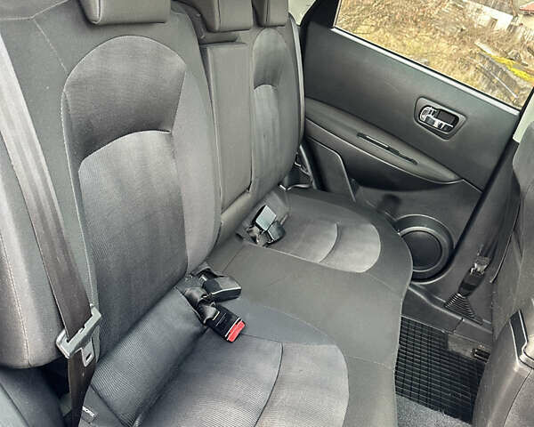 Черный Ниссан Кашкай, объемом двигателя 1.5 л и пробегом 241 тыс. км за 10600 $, фото 29 на Automoto.ua