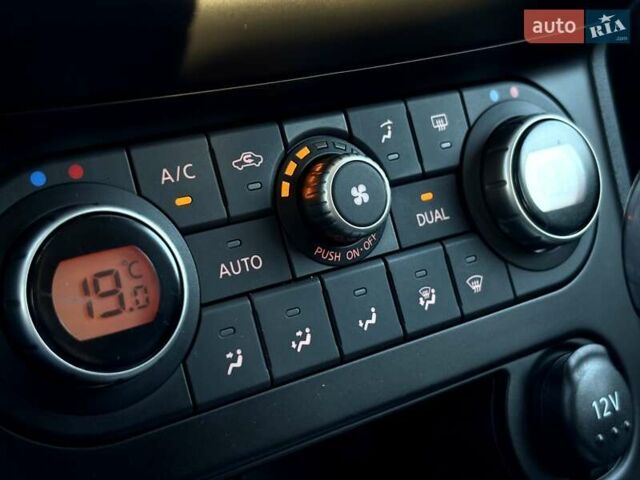 Черный Ниссан Кашкай, объемом двигателя 2 л и пробегом 170 тыс. км за 11490 $, фото 19 на Automoto.ua