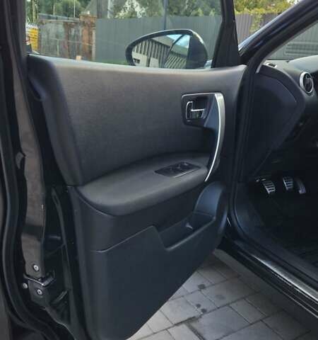 Черный Ниссан Кашкай, объемом двигателя 1.5 л и пробегом 195 тыс. км за 10800 $, фото 28 на Automoto.ua