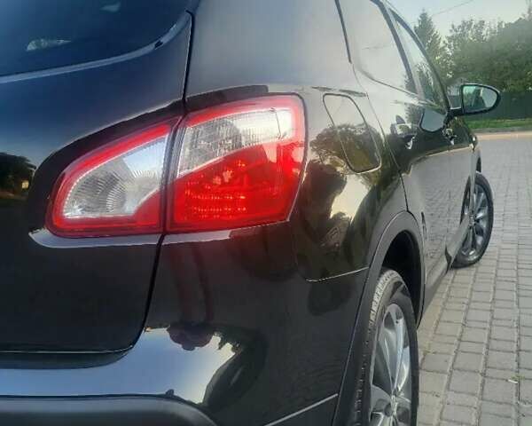 Черный Ниссан Кашкай, объемом двигателя 2 л и пробегом 184 тыс. км за 13250 $, фото 7 на Automoto.ua