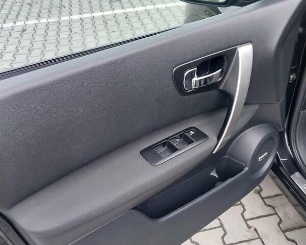 Ниссан Кашкай 2011 в Косове на Automoto.ua Черный Ниссан Кашкай, объемом двигателя 1.46 л и пробегом 270 тыс. км за 10750 $, фото 19 на Automoto.ua