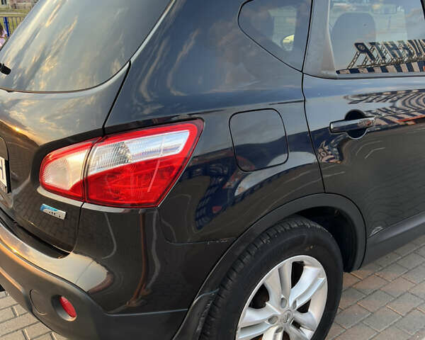 Черный Ниссан Кашкай, объемом двигателя 1.5 л и пробегом 227 тыс. км за 10200 $, фото 1 на Automoto.ua