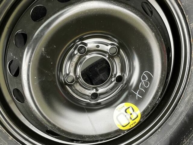 Черный Ниссан Кашкай, объемом двигателя 1.5 л и пробегом 189 тыс. км за 10488 $, фото 9 на Automoto.ua