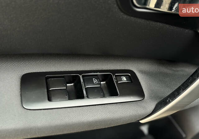 Черный Ниссан Кашкай, объемом двигателя 1.5 л и пробегом 196 тыс. км за 10800 $, фото 36 на Automoto.ua