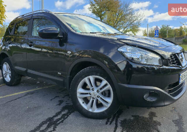 Черный Ниссан Кашкай, объемом двигателя 1.46 л и пробегом 215 тыс. км за 8799 $, фото 4 на Automoto.ua