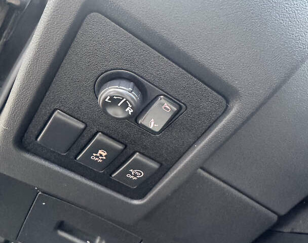 Черный Ниссан Кашкай, объемом двигателя 1.6 л и пробегом 216 тыс. км за 10999 $, фото 32 на Automoto.ua